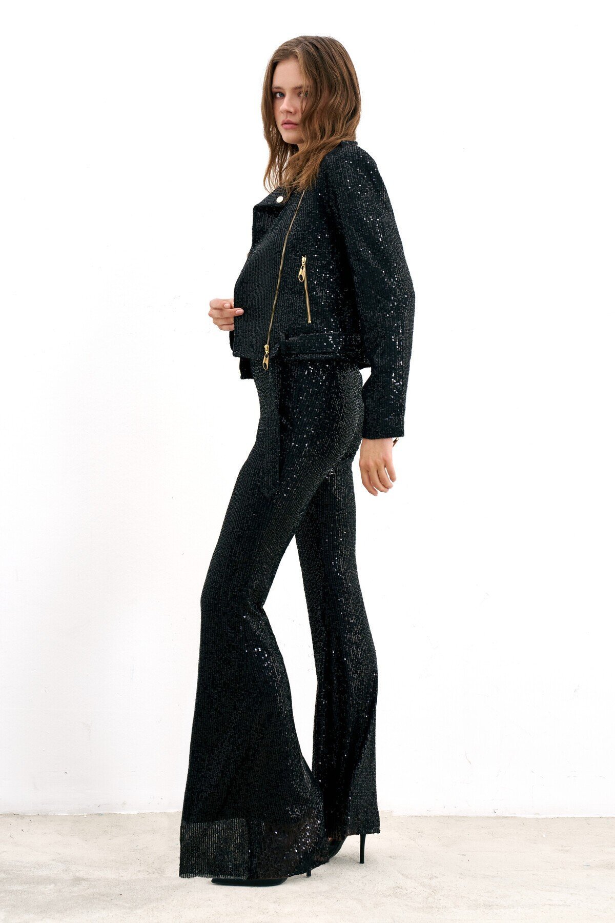 COSMIC REBEL BLACK SET