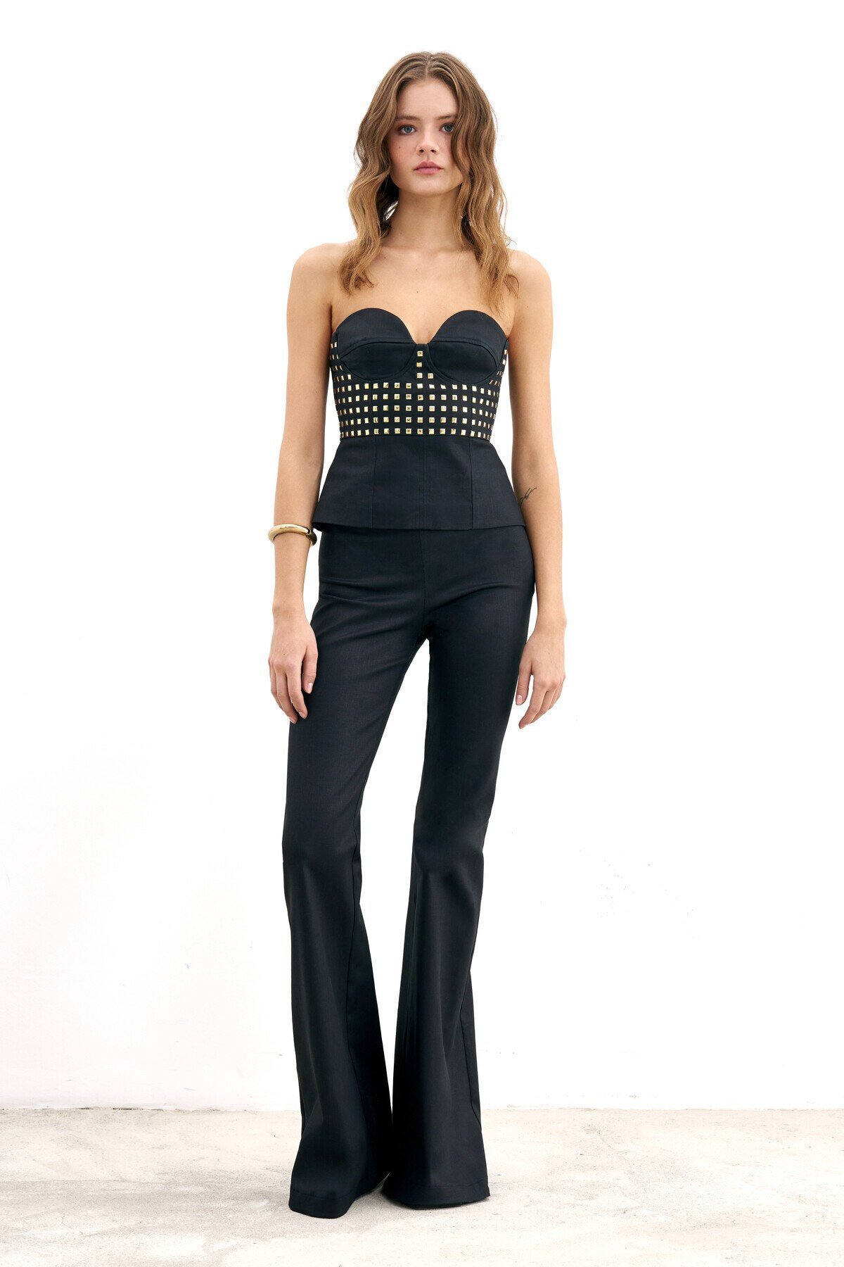 EDGE FLARE PANTS