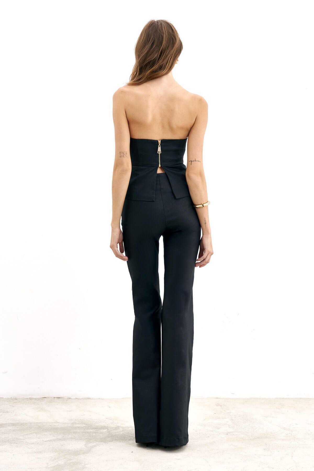 EDGE FLARE PANTS