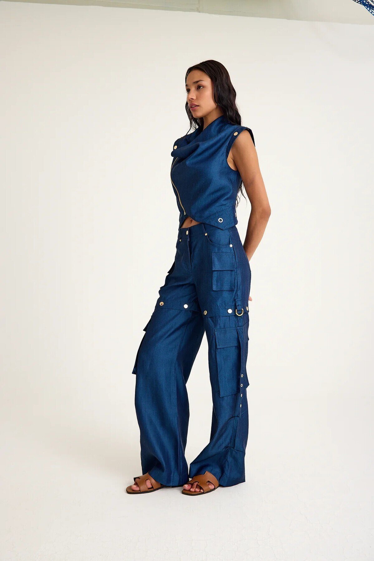 GEMMA SUIT