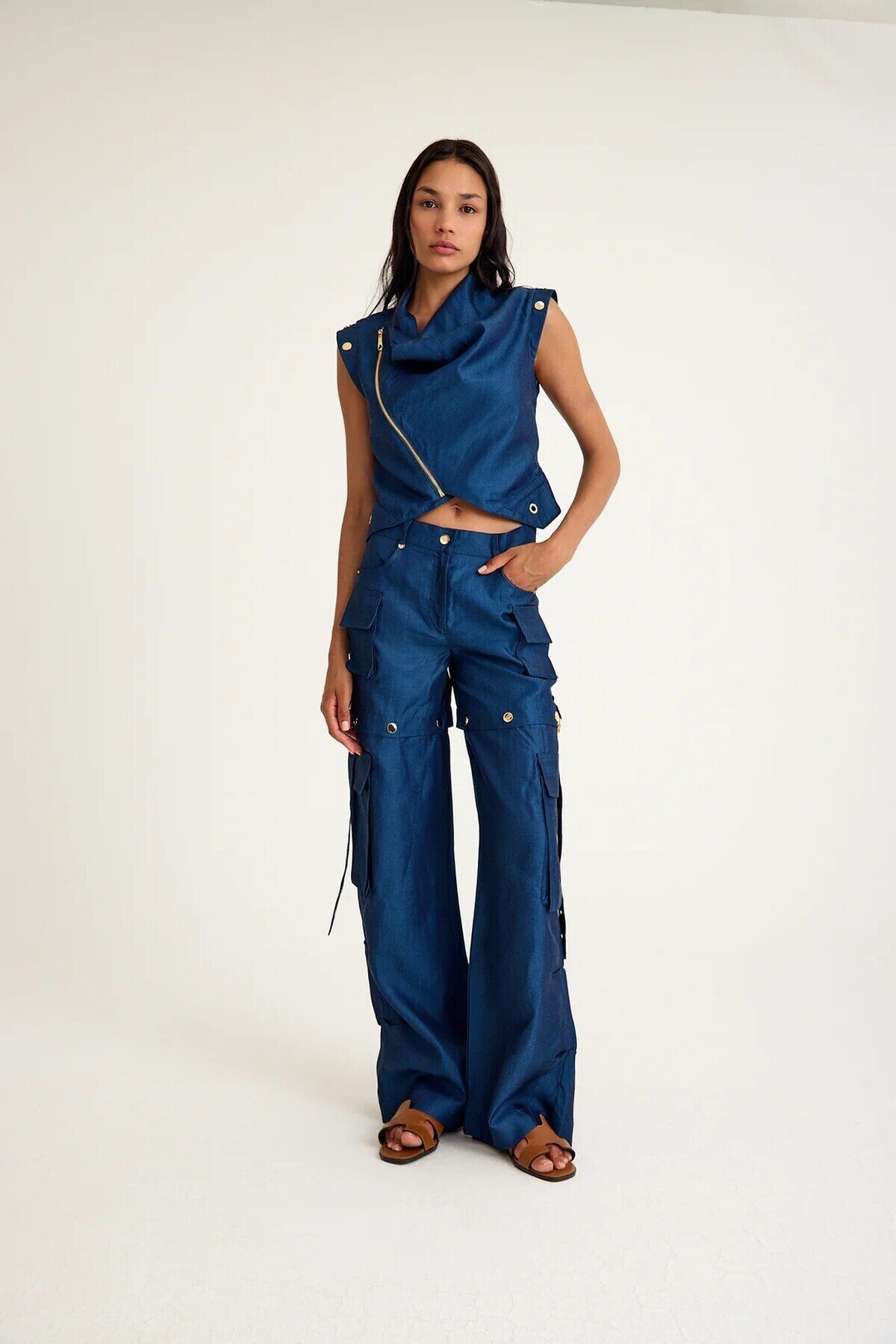 GEMMA SUIT
