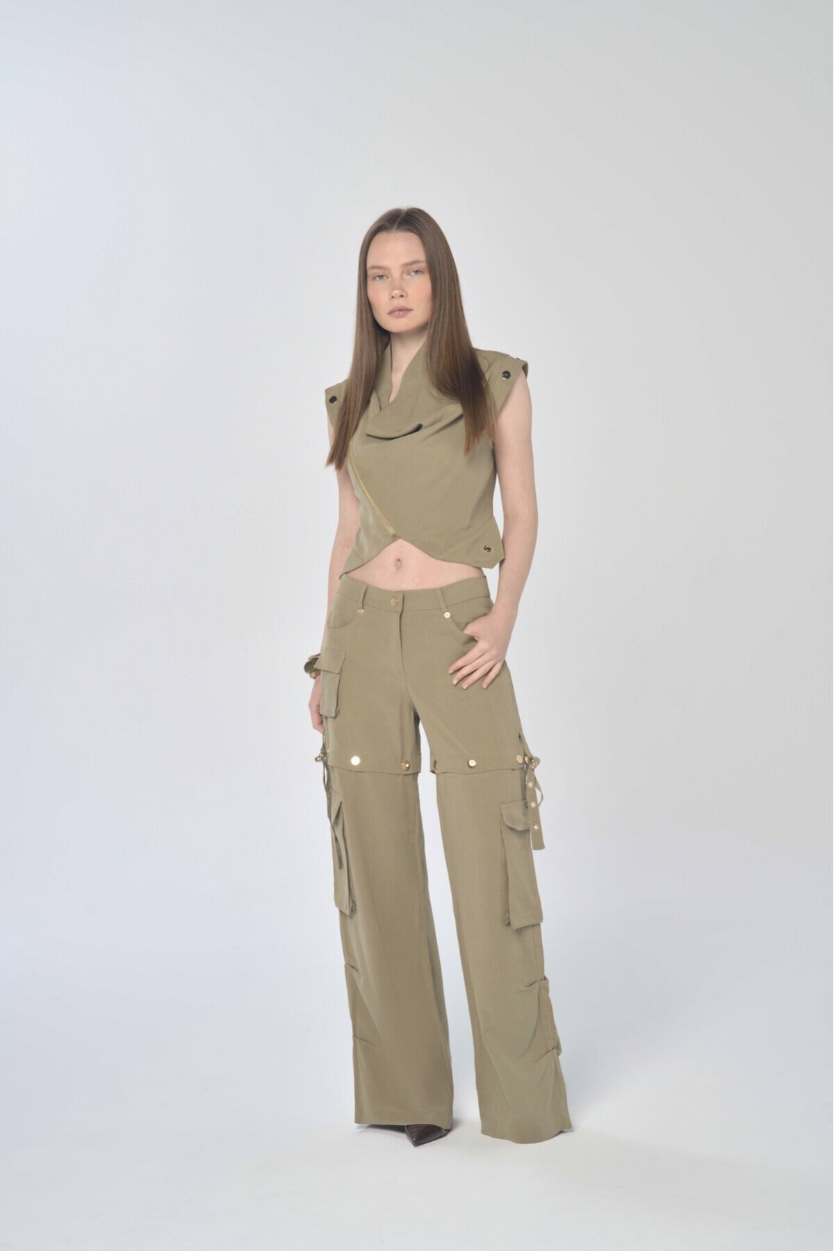 GEMMA SUIT