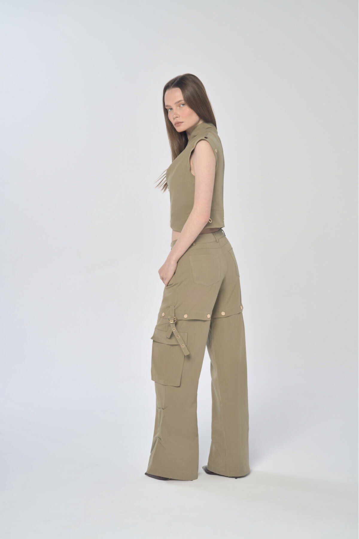 GEMMA SUIT