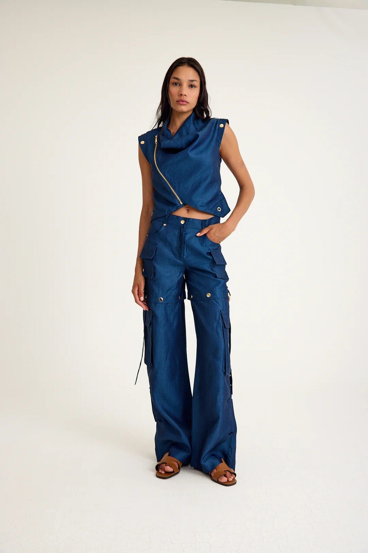 GEMMA SUIT