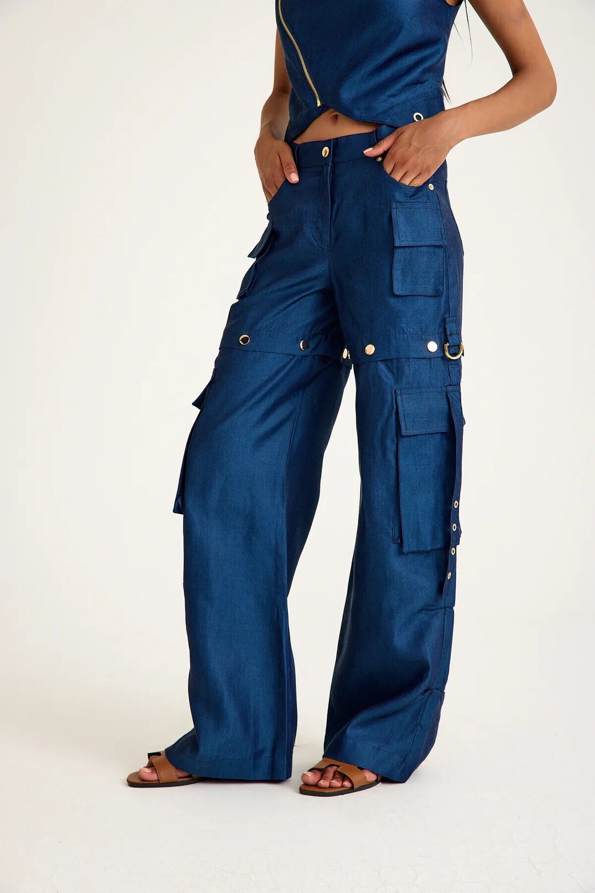 GEMMA SUIT