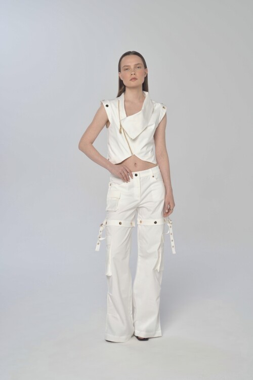 GEMMA SUIT